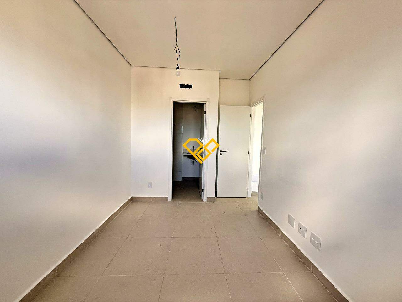 Apartamento à venda no Campo Grande: Dormitório 1 - suíte