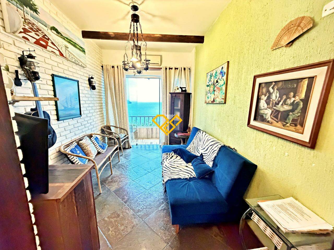 Apartamento à venda no Ponta da Praia: Sala