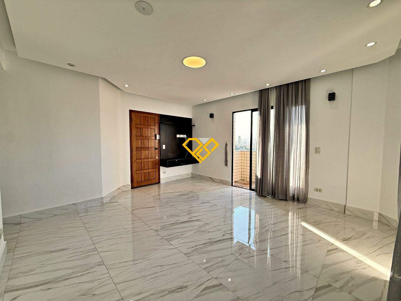 Apartamento à venda no Ponta da Praia: Sala