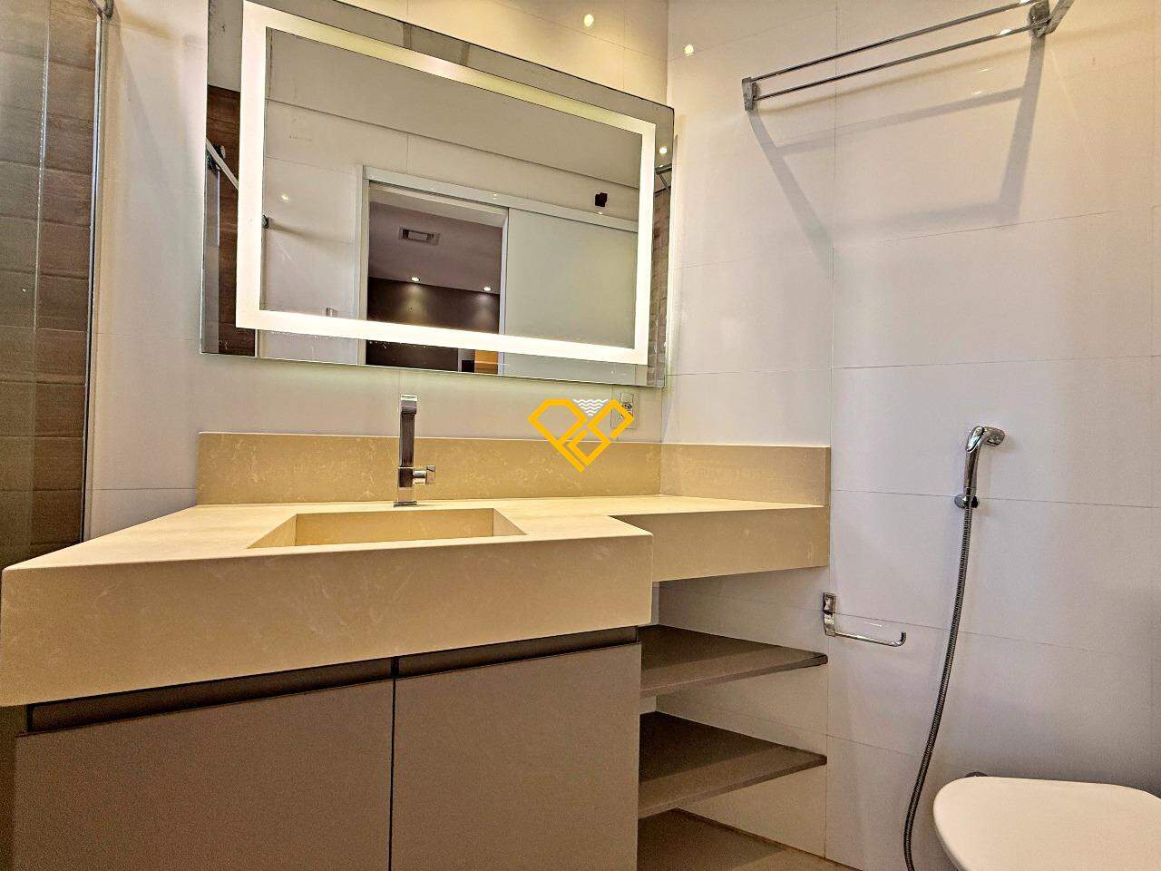 Apartamento à venda no Ponta da Praia: Wc suíte