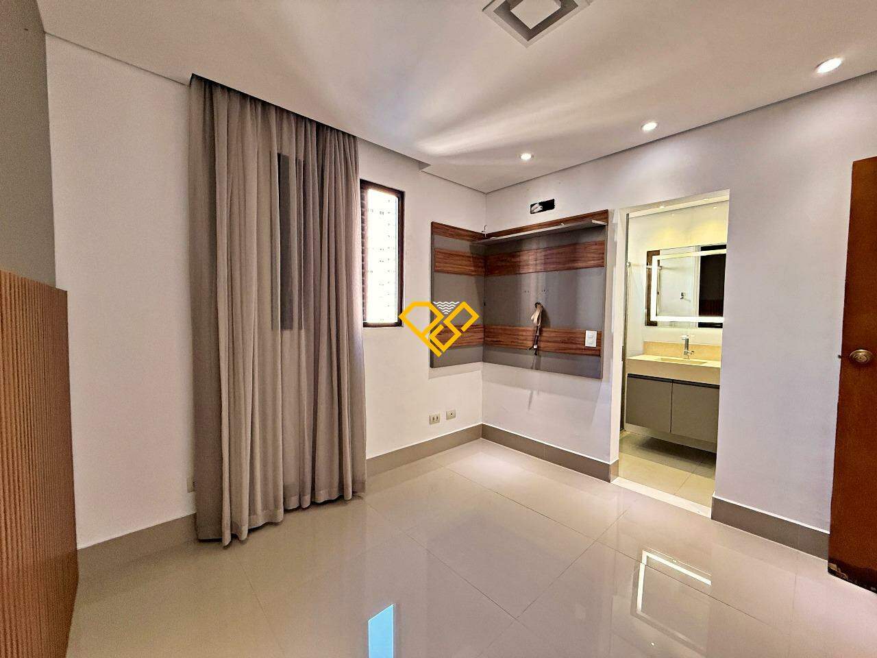 Apartamento à venda no Ponta da Praia: Dormitório 1 - suíte