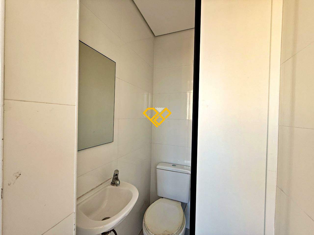 Apartamento à venda no Ponta da Praia: Wc de serviço
