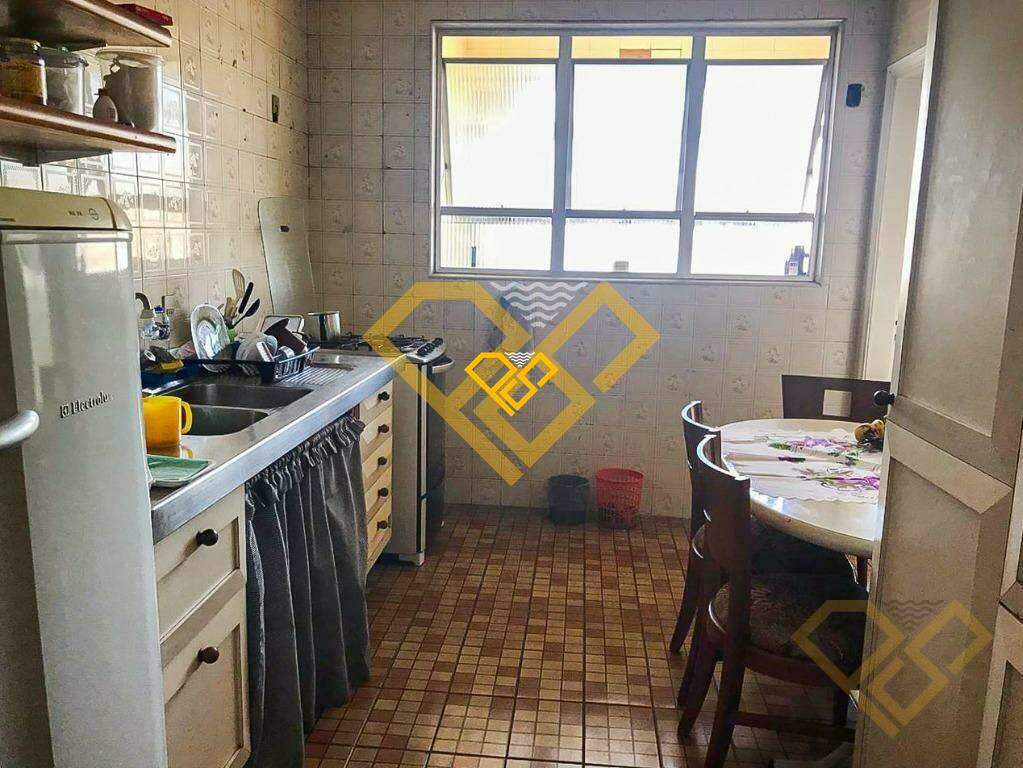Cobertura à venda no Boqueirão: COZINHA