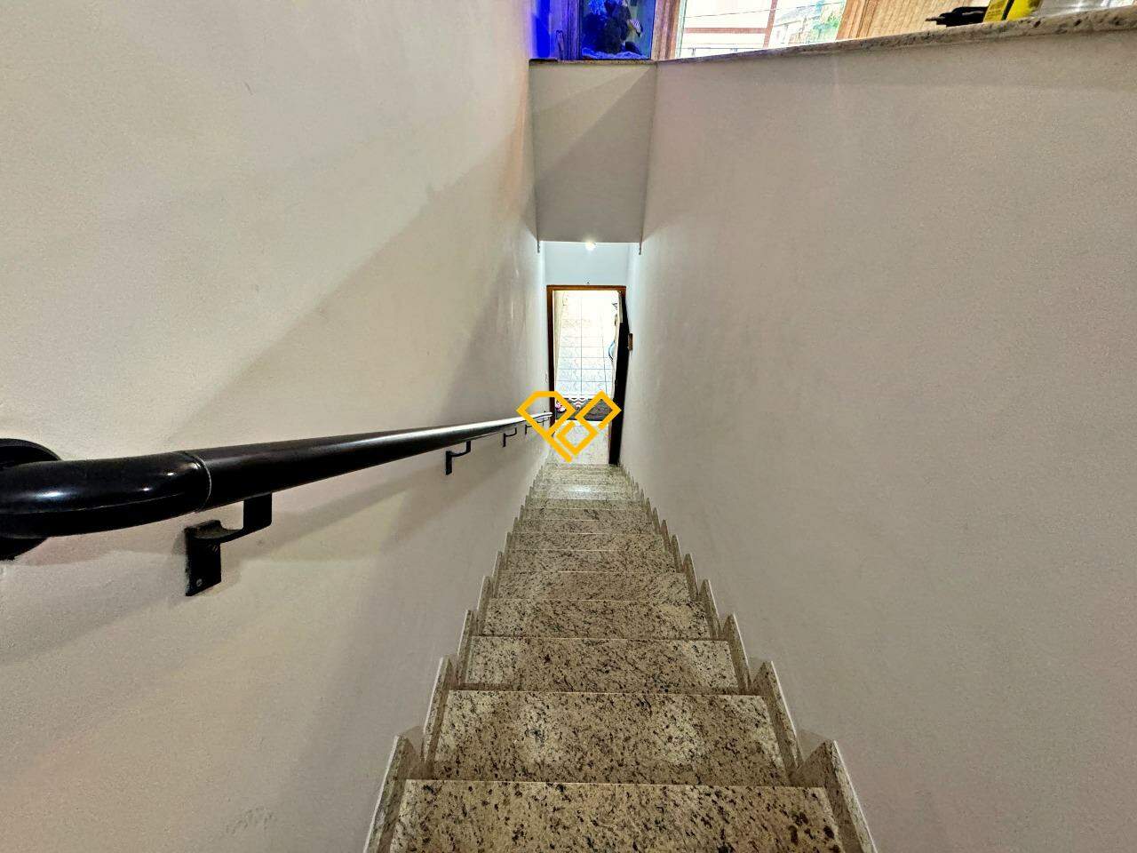 Sobreposta Alta à venda no Marapé: Escada de acesso