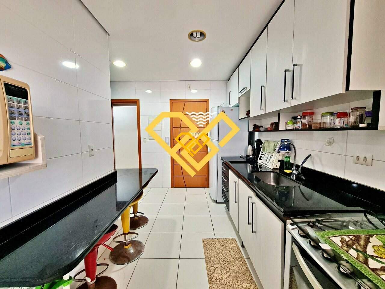 Apartamento à venda no Embaré: Cozinha