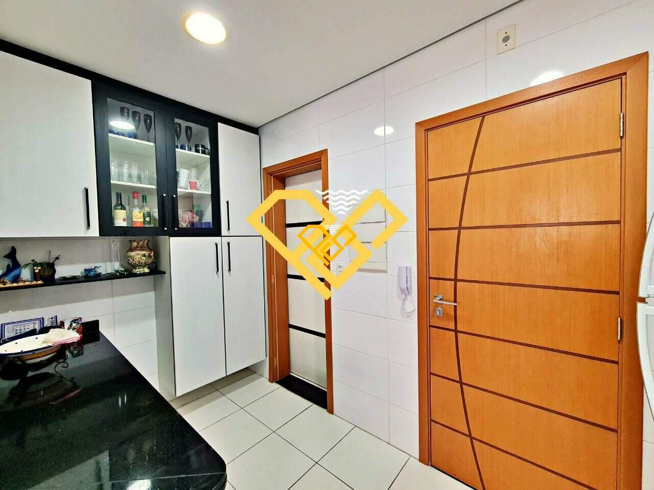 Apartamento à venda no Embaré: batch_novasCozinha