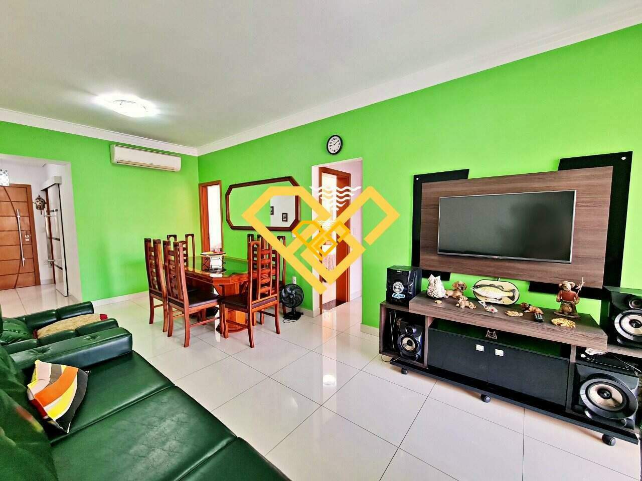 Apartamento à venda no Embaré: Sala