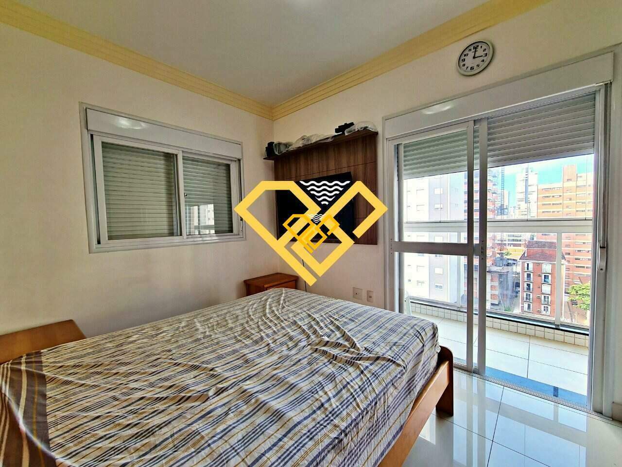 Apartamento à venda no Embaré: Dormitório 1 - suíte