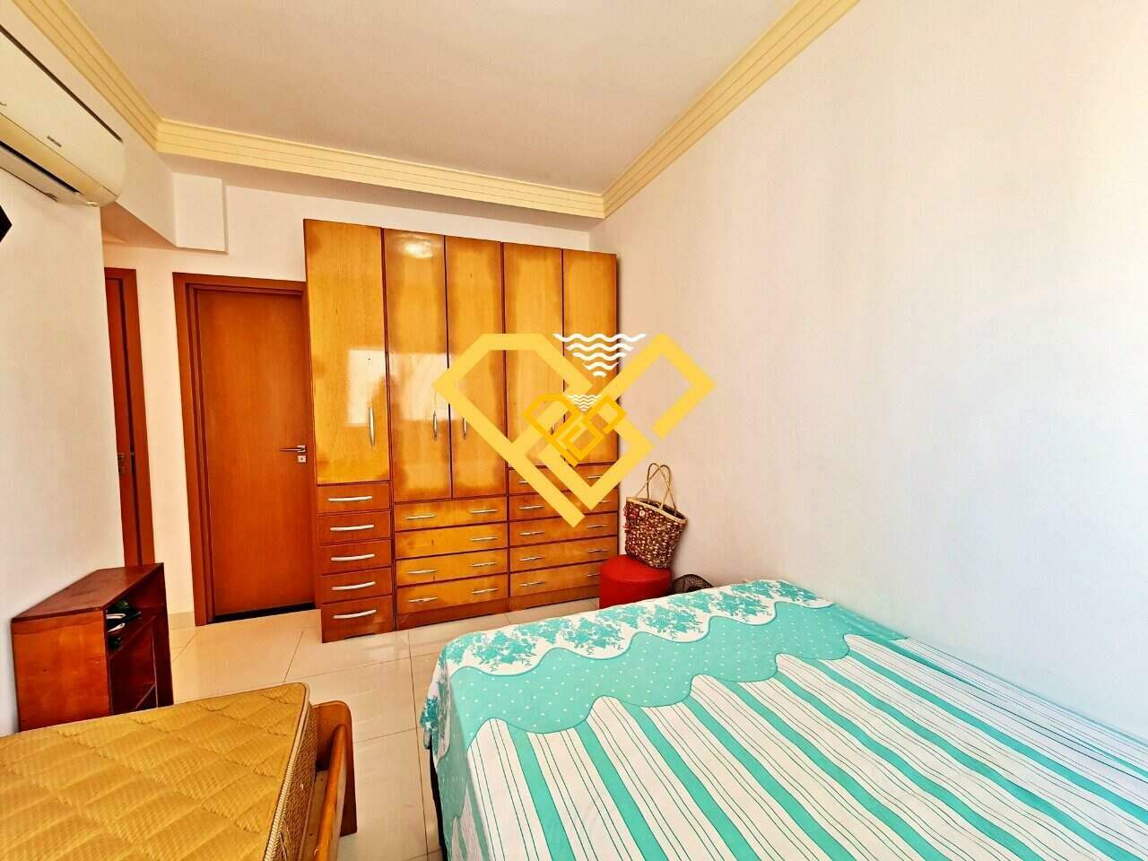 Apartamento à venda no Embaré: Dormitório 2 - suíte