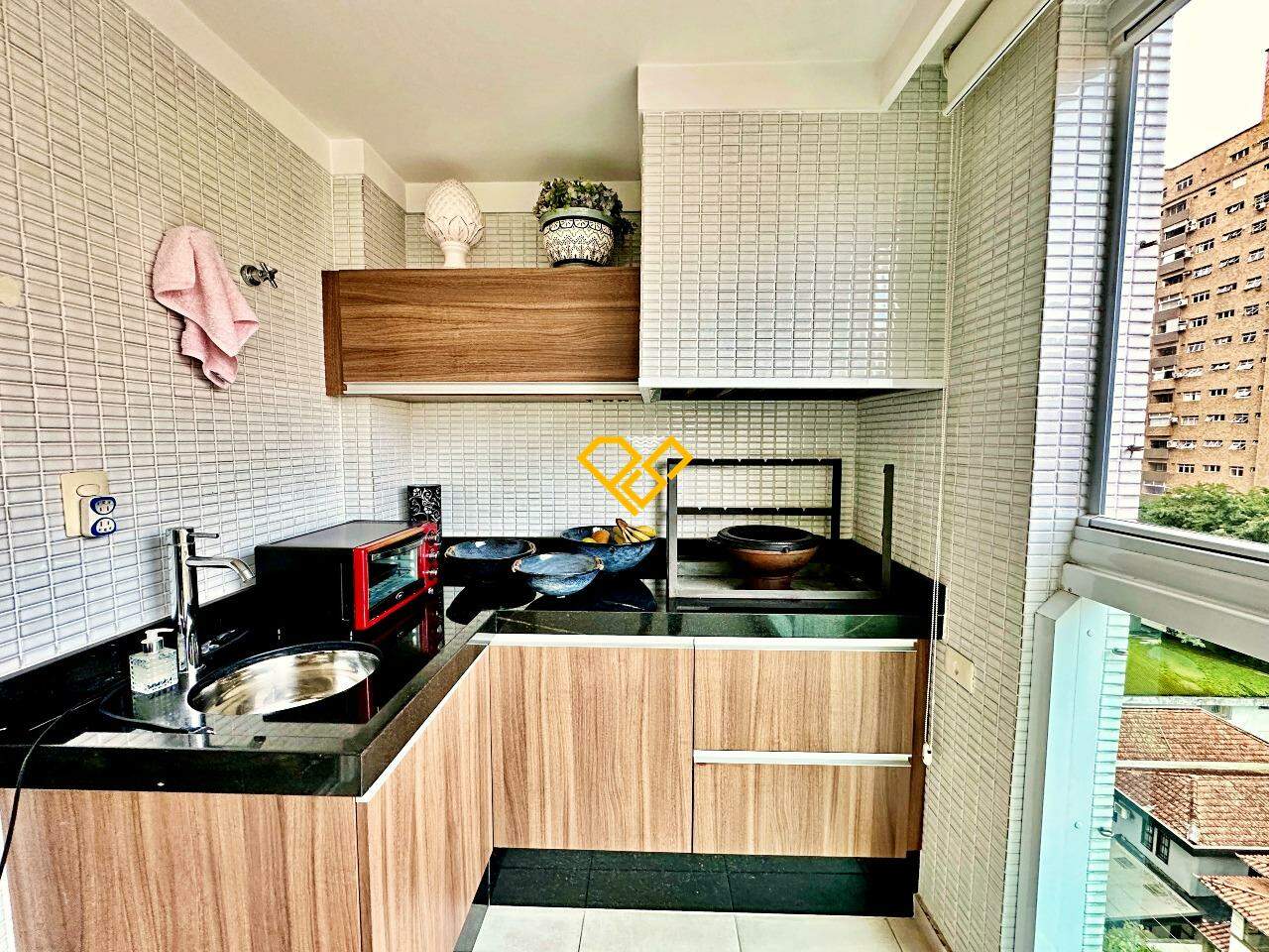 Apartamento à venda no Embaré: Varanda