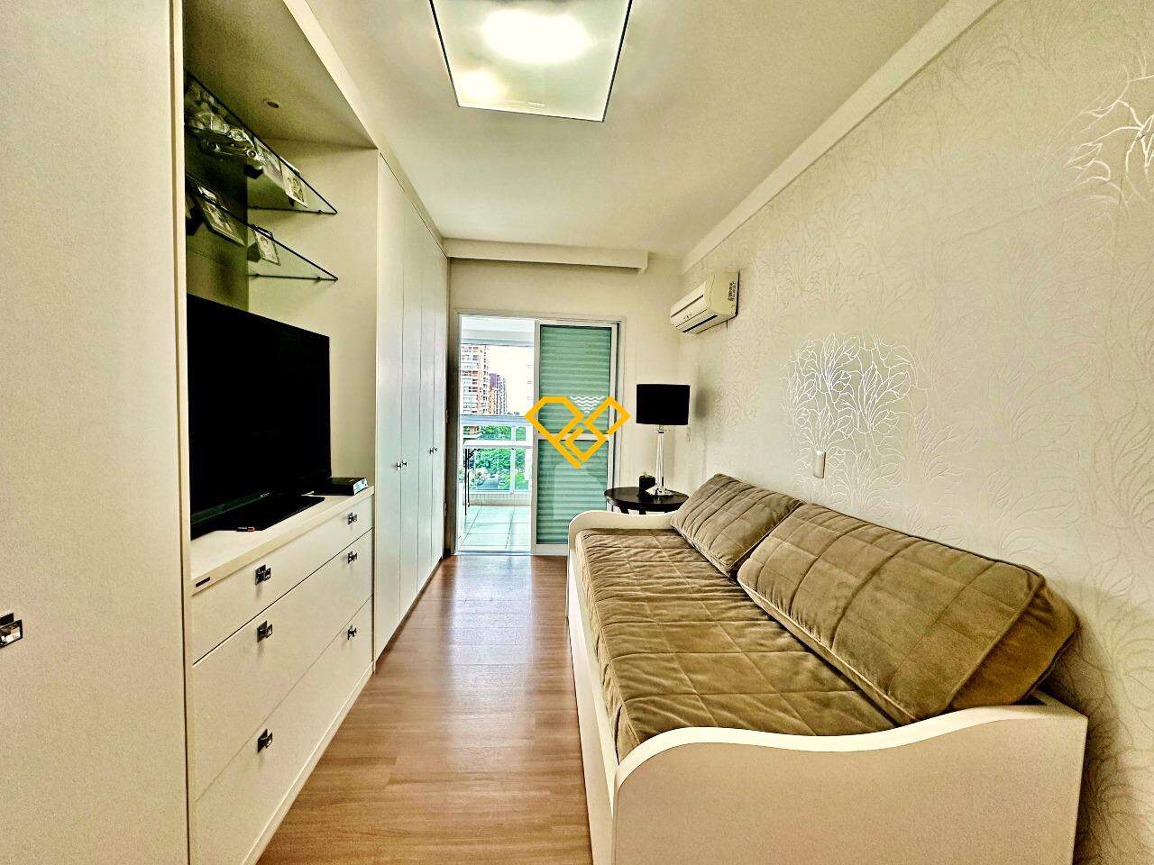 Apartamento à venda no Embaré: Dormitório 3 - suíte