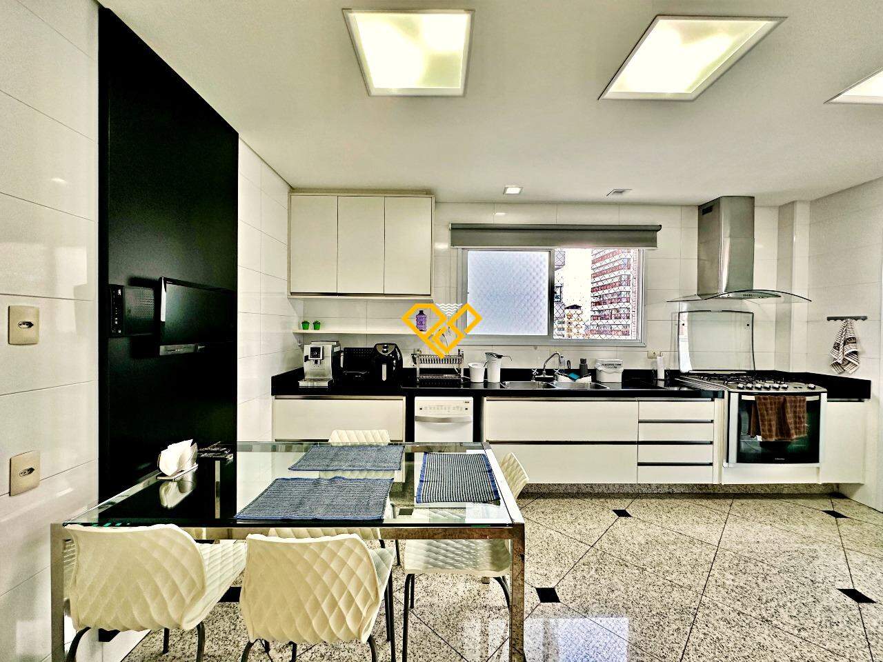 Apartamento à venda no Embaré: Cozinha