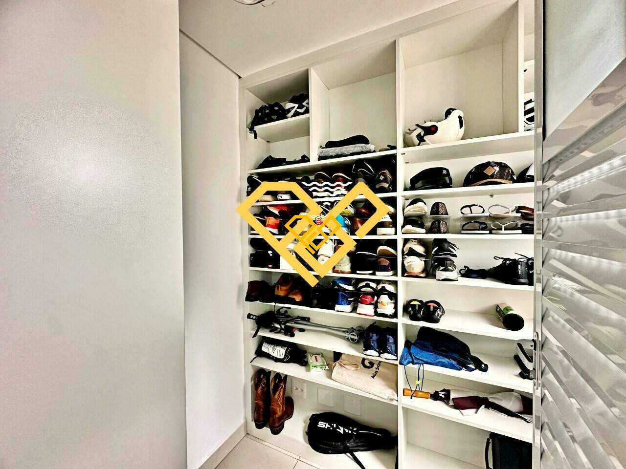 Apartamento à venda no Pompéia: Dependência