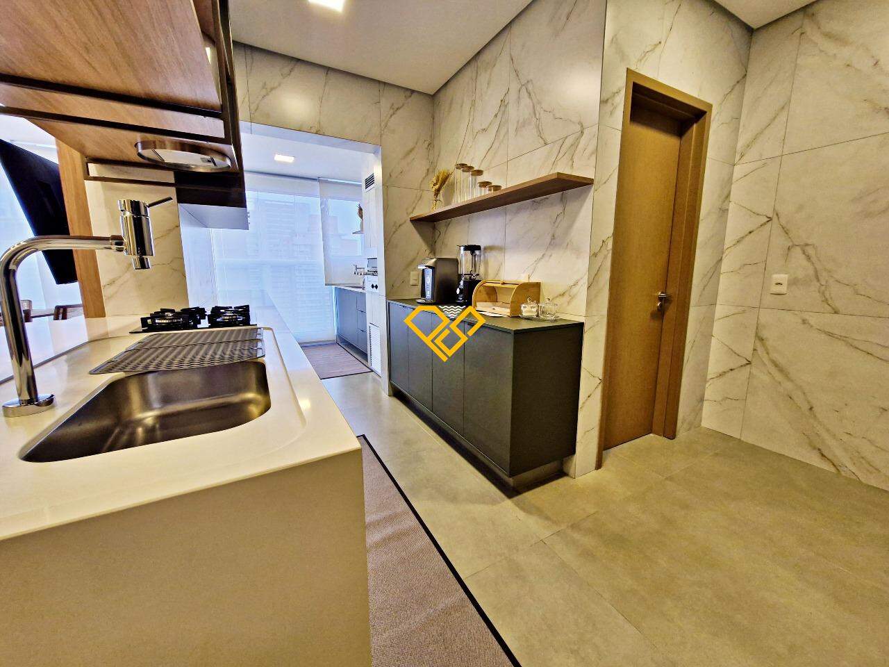 Apartamento à venda no Gonzaga: Cozinha