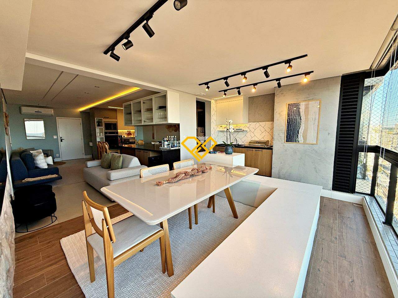 Apartamento à venda no Aparecida: Varanda