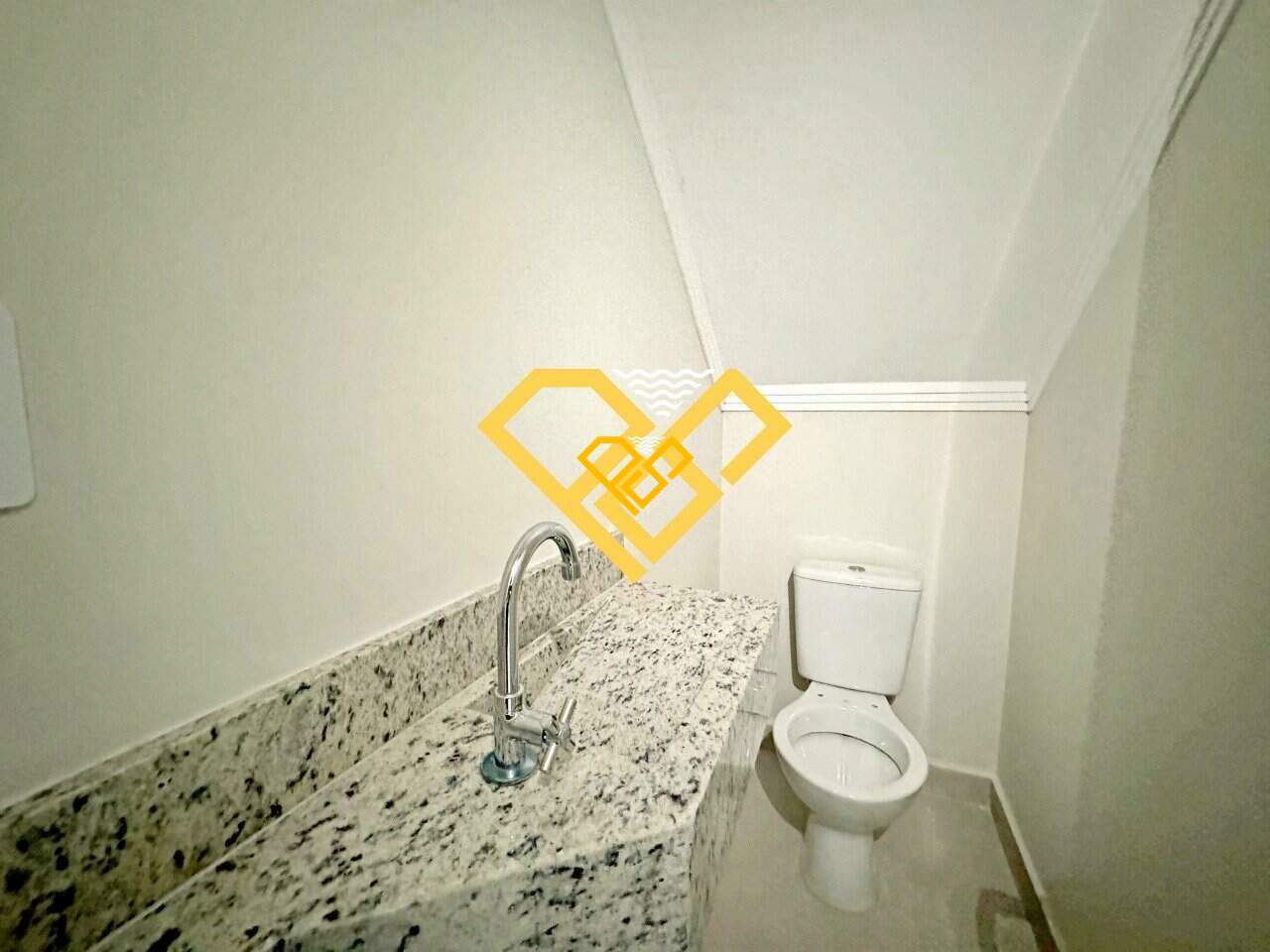 Sobreposta Baixa à venda no Marapé: 
