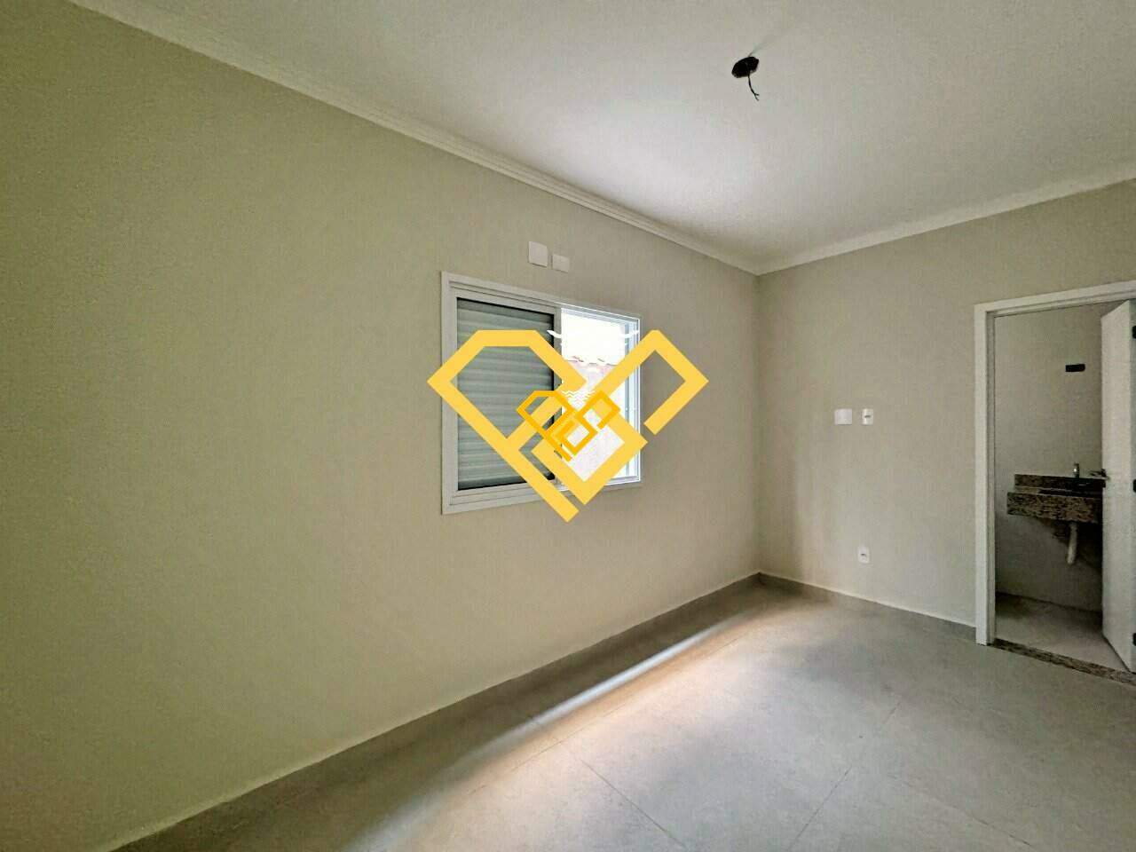 Sobreposta Baixa à venda no Marapé: 