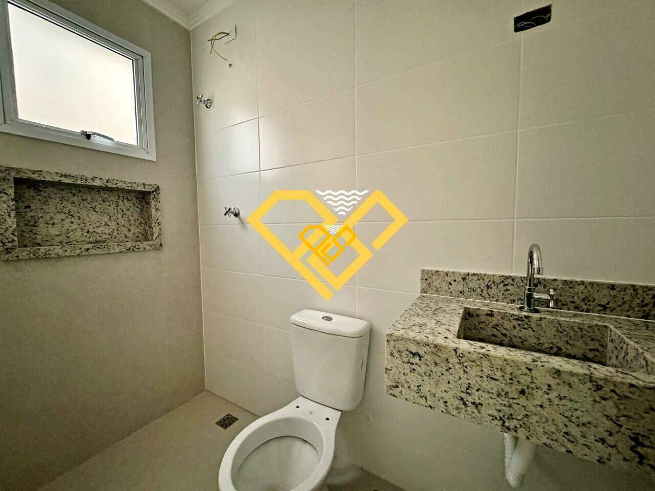 Sobreposta Baixa à venda no Marapé: 