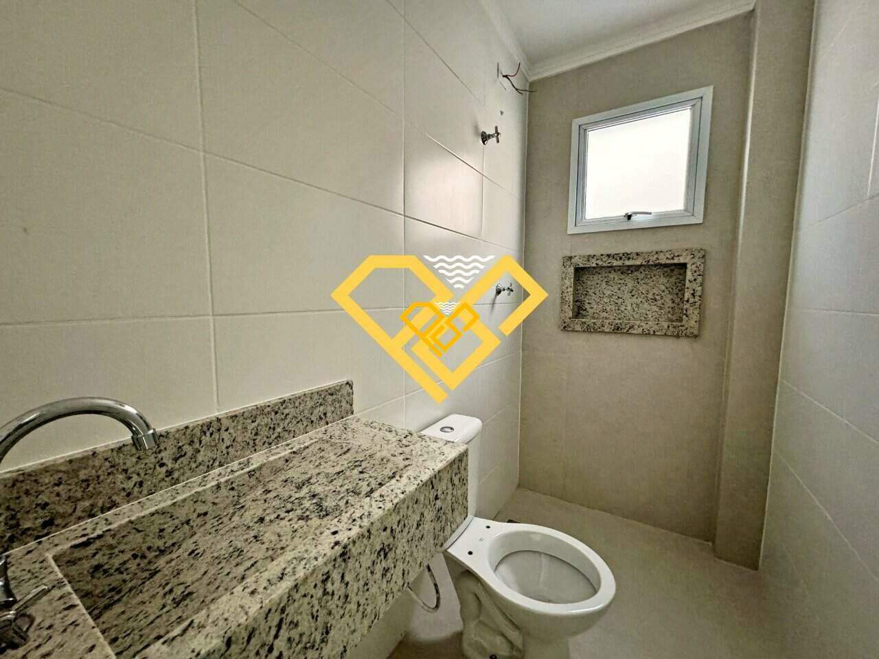 Sobreposta Baixa à venda no Marapé: 