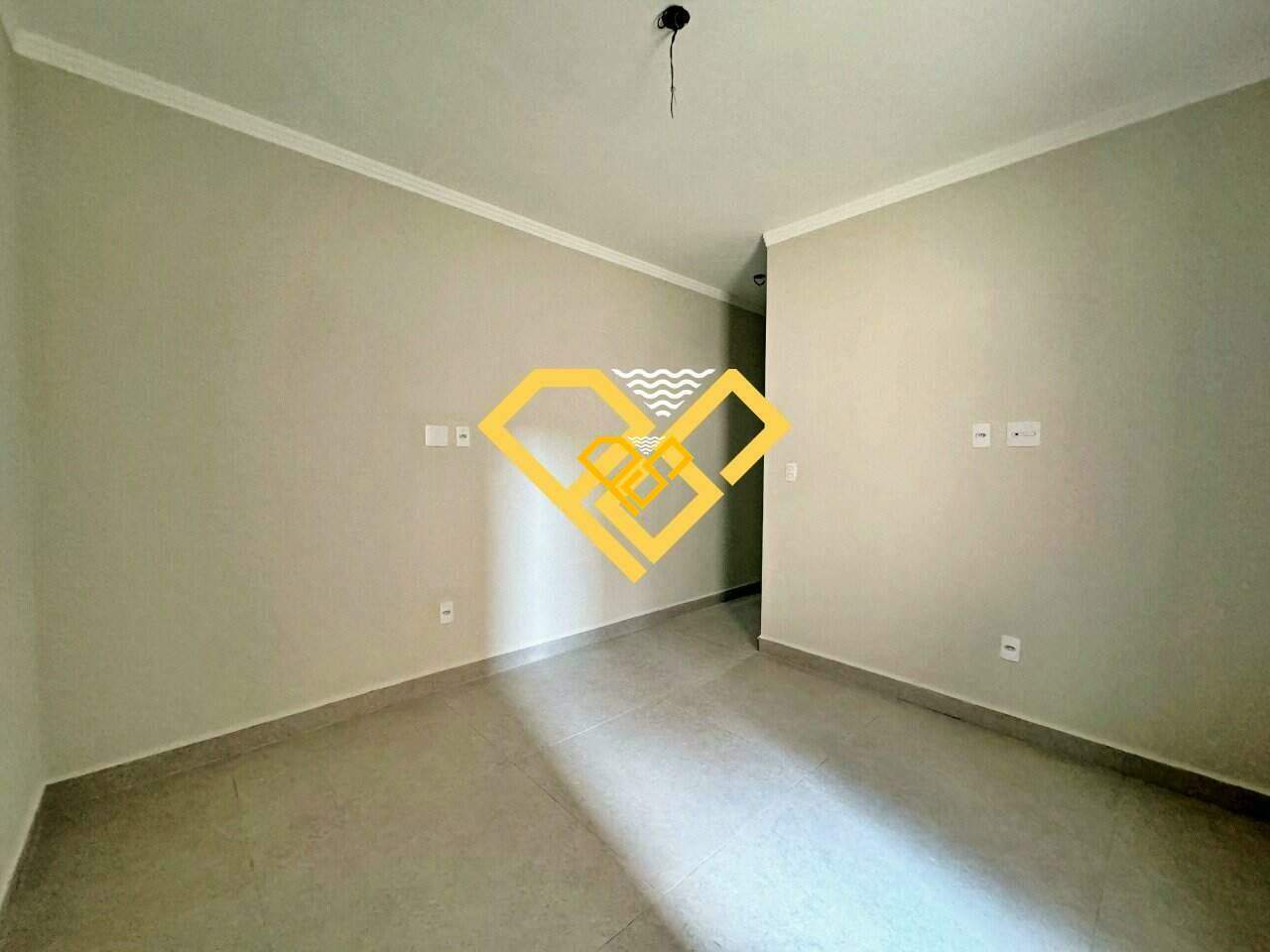 Sobreposta Baixa à venda no Marapé: 