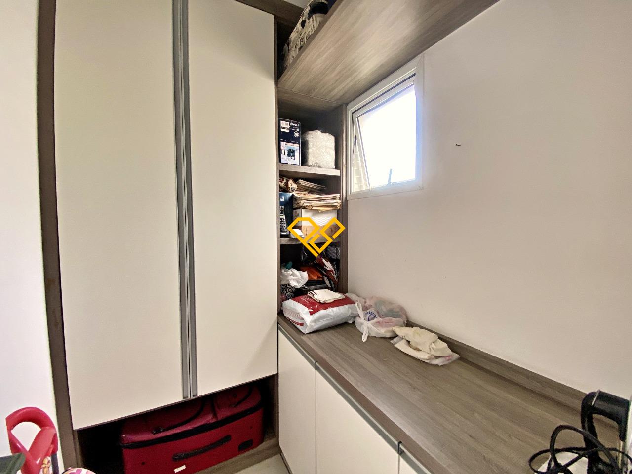 Apartamento Duplex à venda no Boqueirão: Despensa