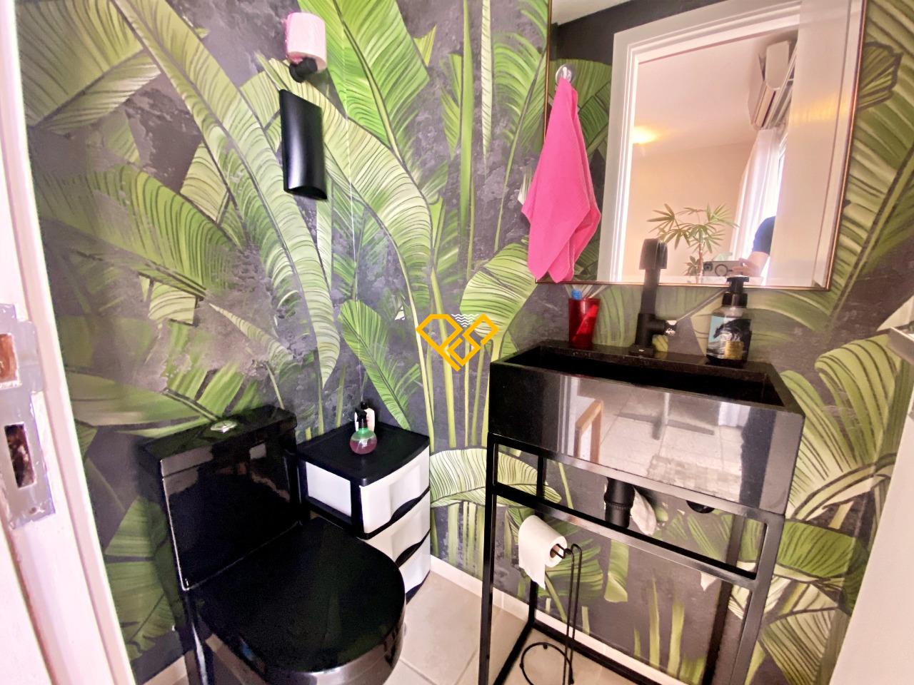 Apartamento Duplex à venda no Boqueirão: Lavabo