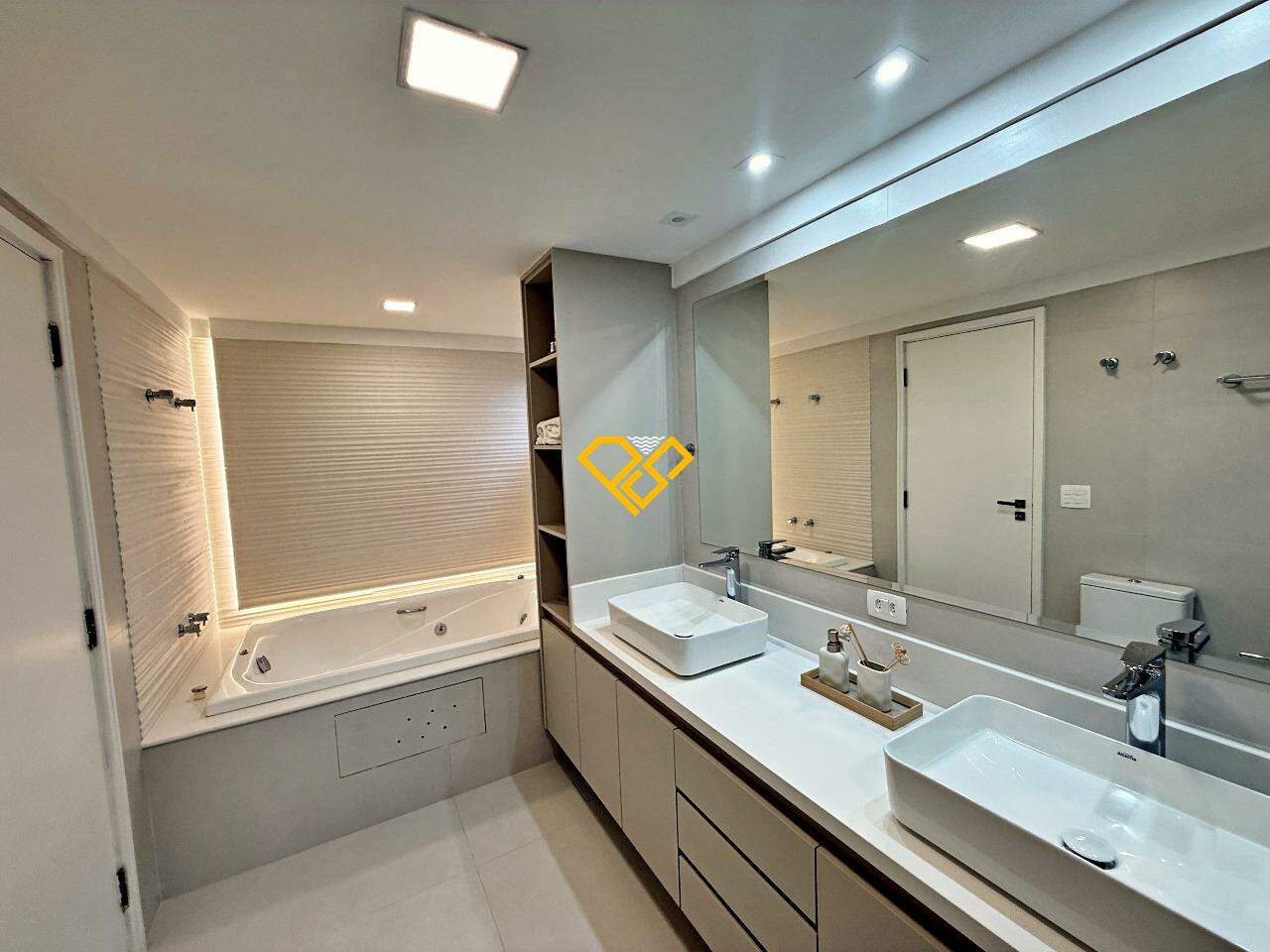 Apartamento à venda no Boqueirão: Wc suíte 1 - master