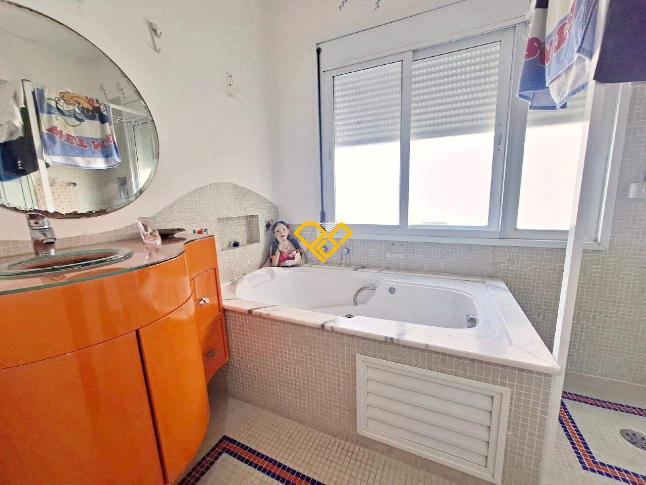Apartamento à venda no Gonzaga: Wc suíte