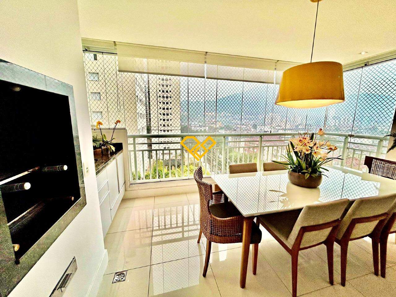 Apartamento à venda no Marapé: Varanda com churrasqueira