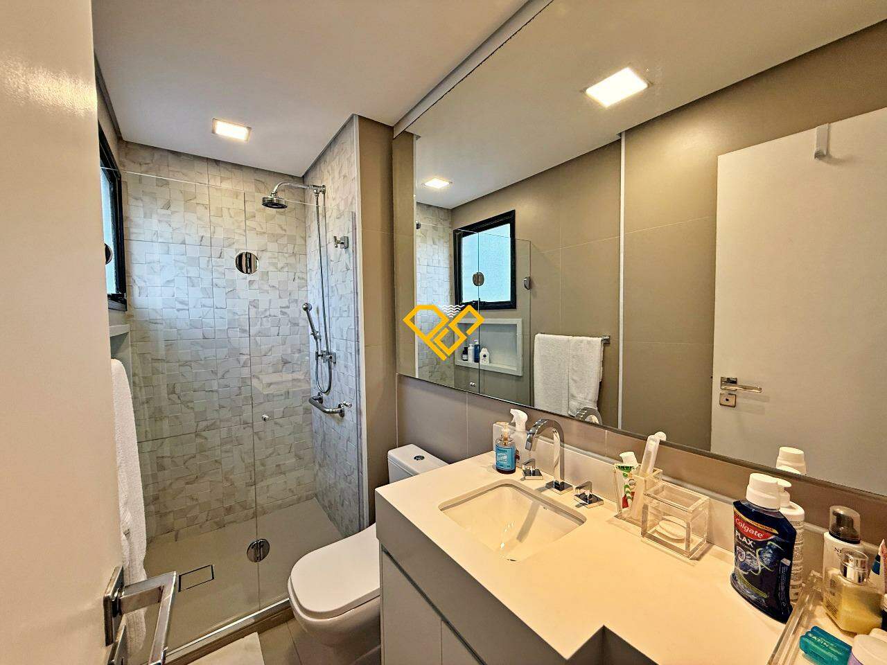 Apartamento à venda no Ponta da Praia: Wc suíte 2