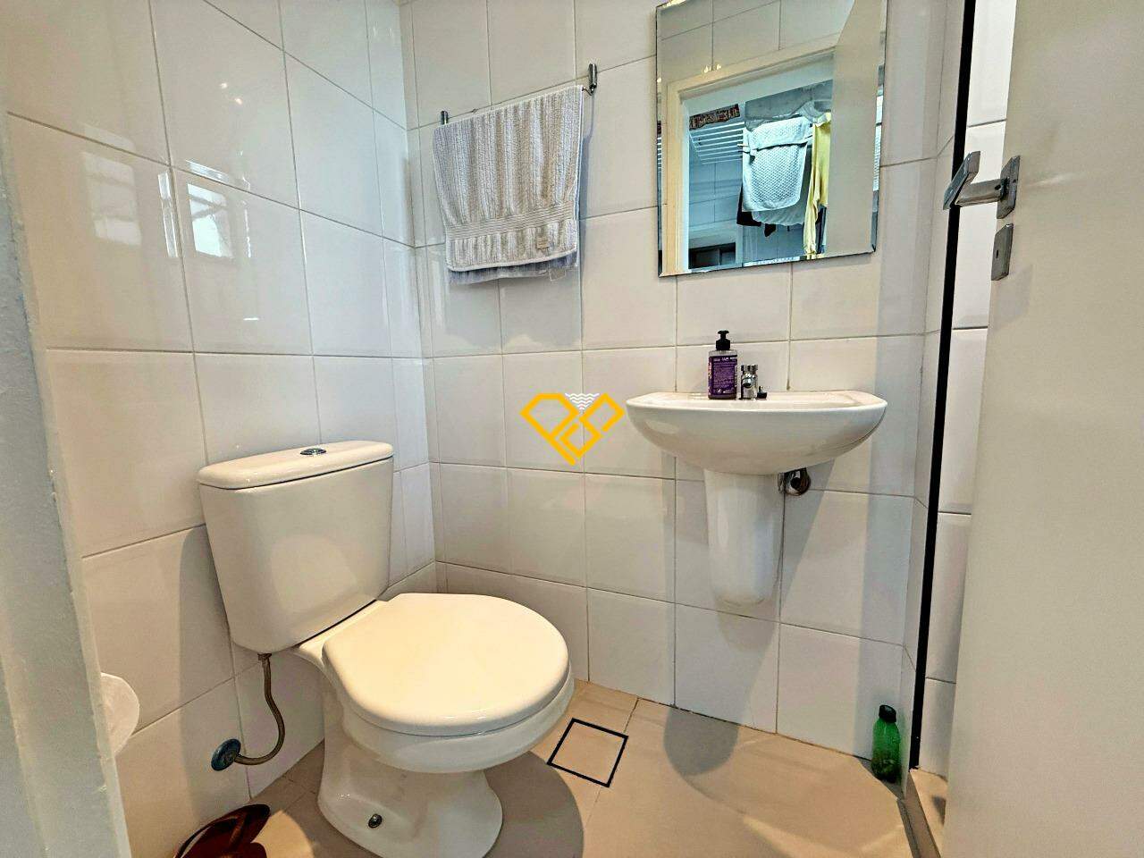 Apartamento à venda no Ponta da Praia: Wc de serviço