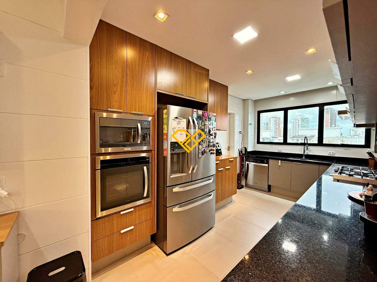 Apartamento à venda no Ponta da Praia: Cozinha