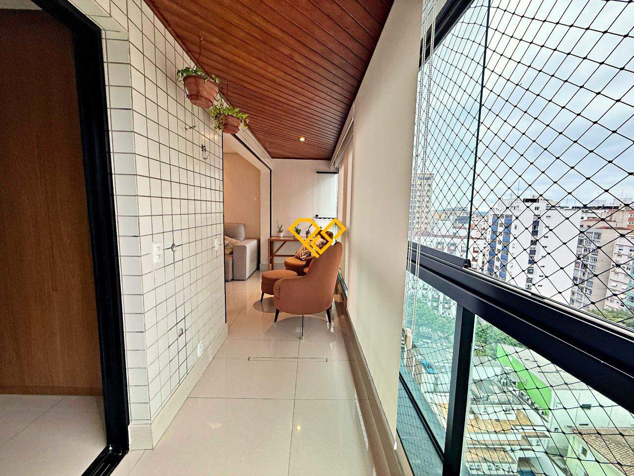 Apartamento à venda no Ponta da Praia: Varanda