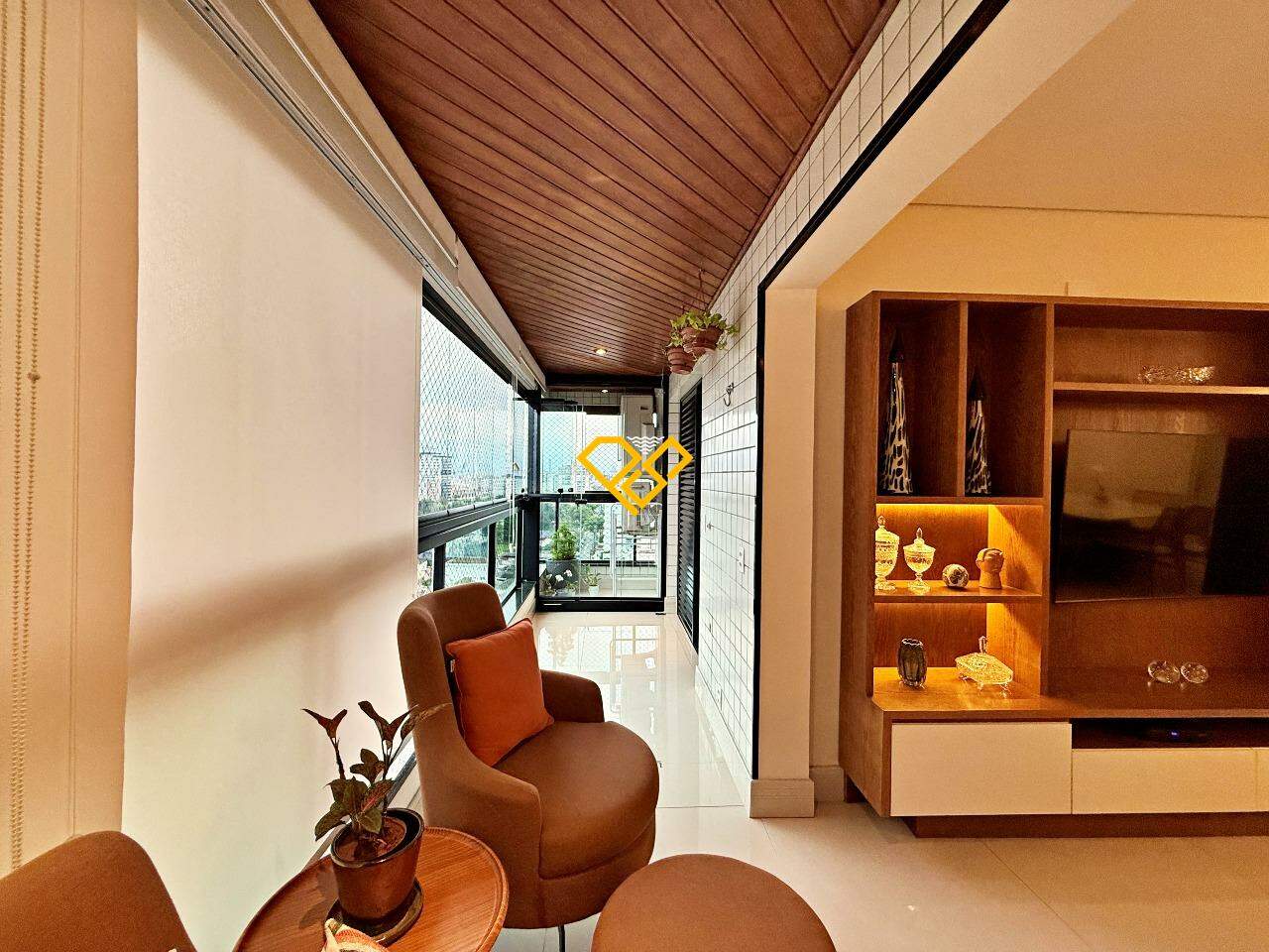 Apartamento à venda no Ponta da Praia: Varanda