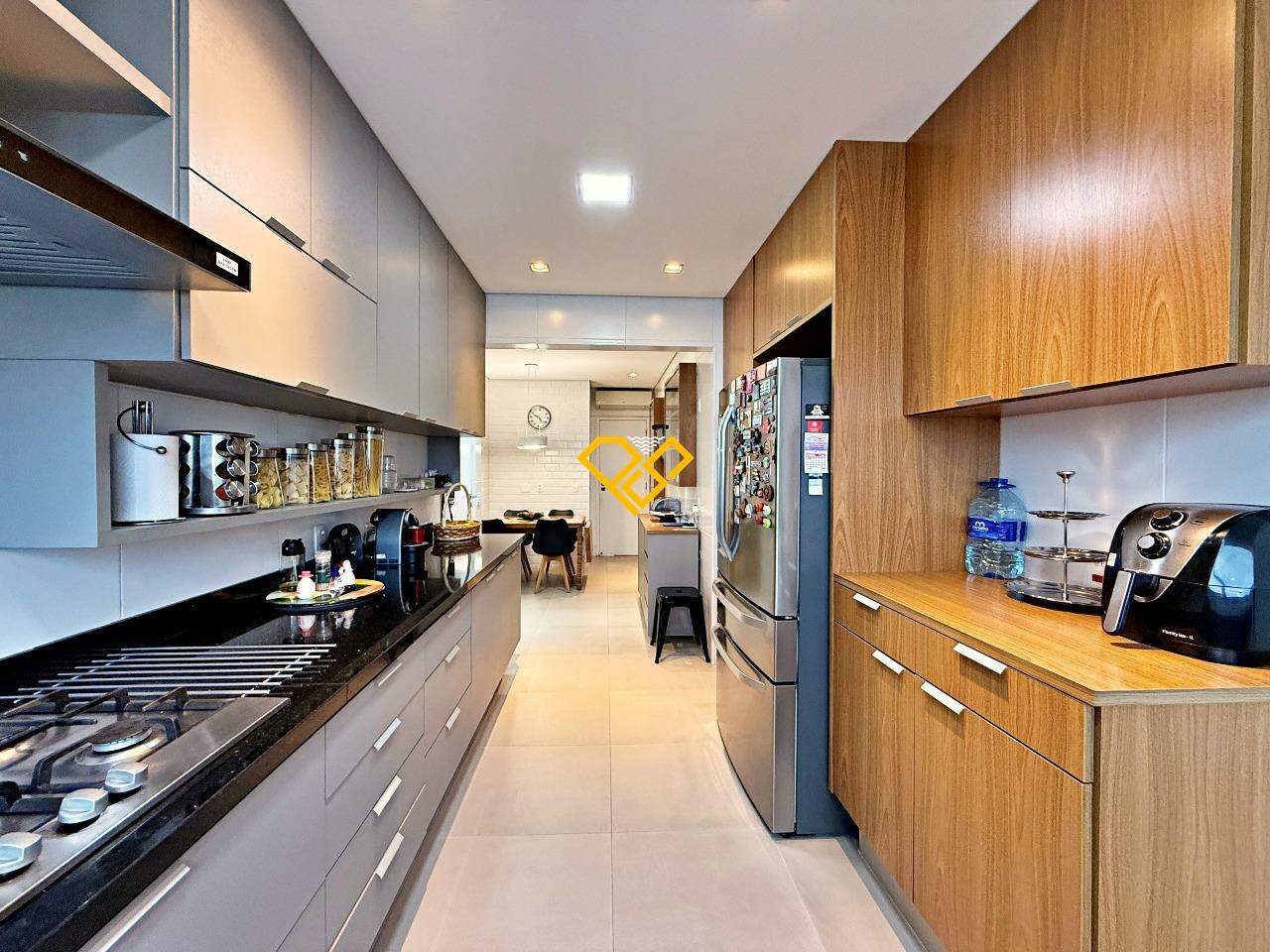Apartamento à venda no Ponta da Praia: Cozinha