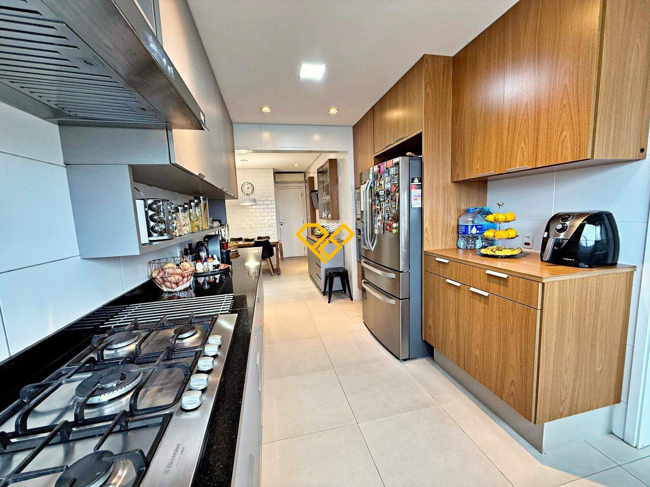 Apartamento à venda no Ponta da Praia: Cozinha