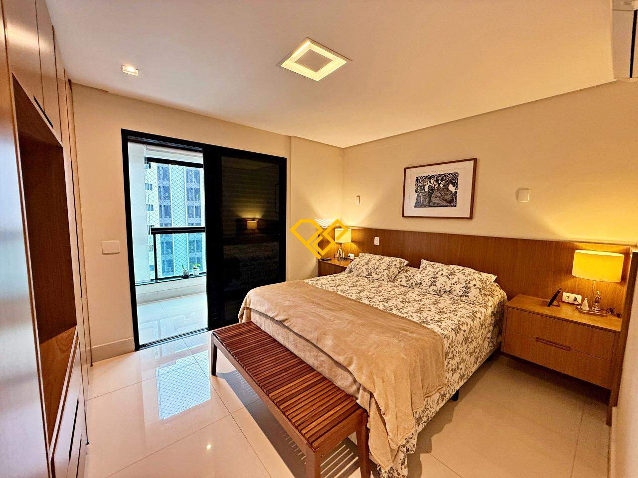Apartamento à venda no Ponta da Praia: Suíte 1