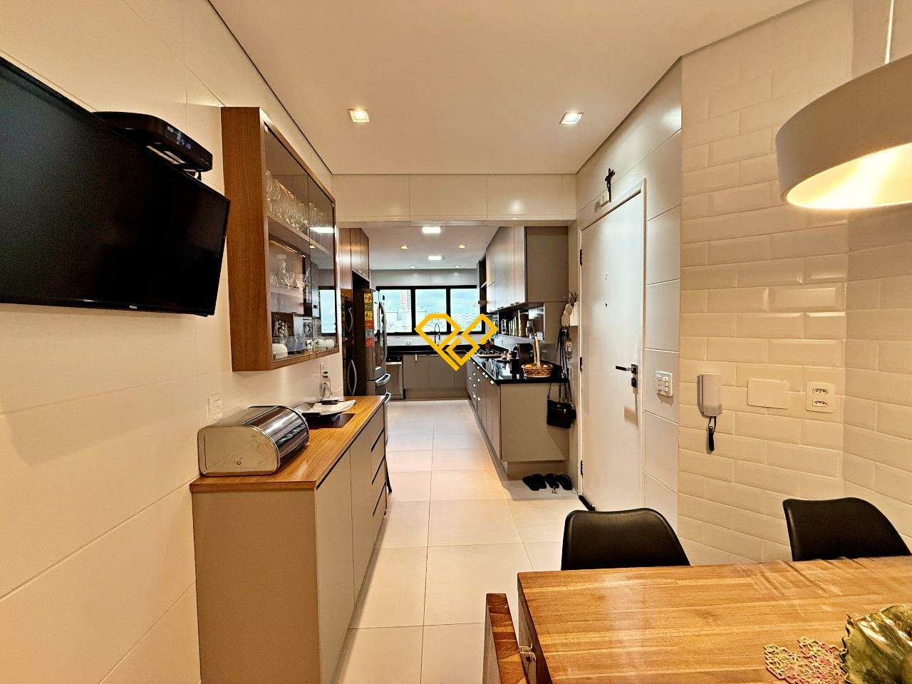 Apartamento à venda no Ponta da Praia: Cozinha