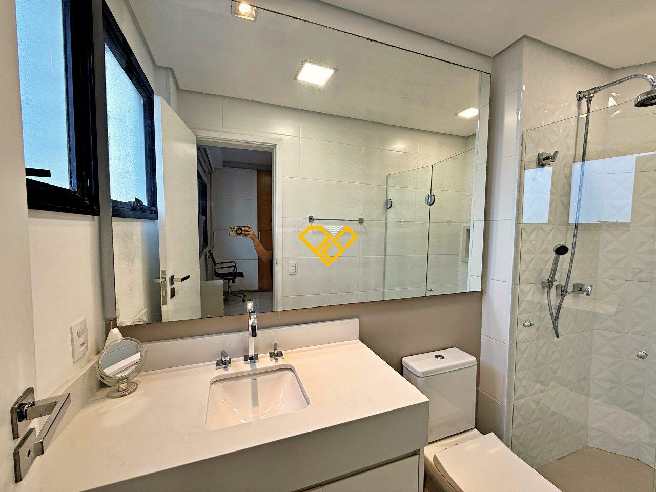Apartamento à venda no Ponta da Praia: Wc suíte 3