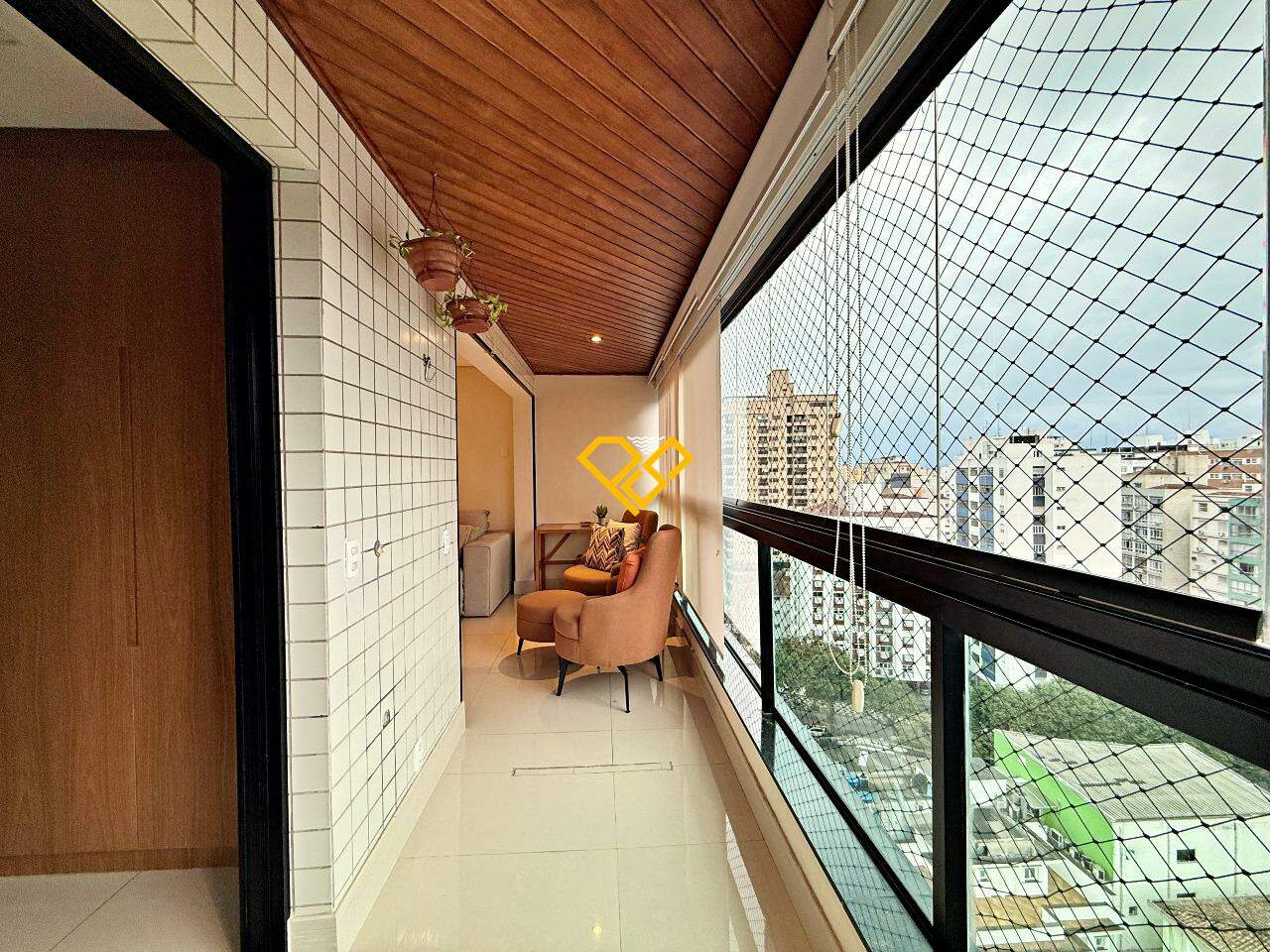 Apartamento à venda no Ponta da Praia: Varanda