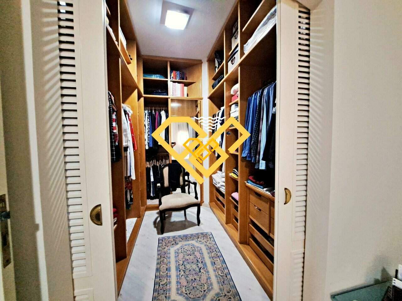 Apartamento à venda no Boqueirão: batch_novasCloset suíte master_