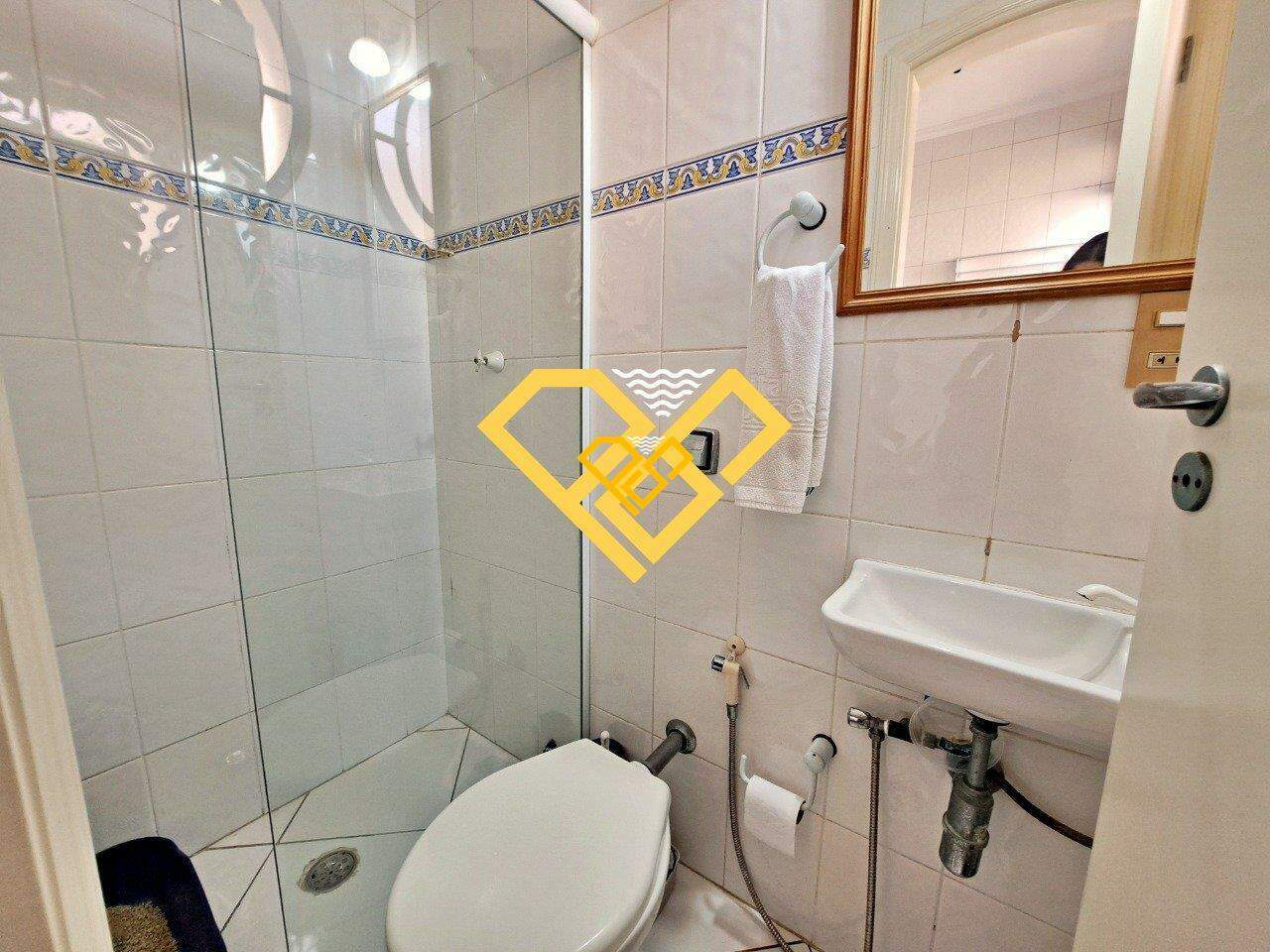 Apartamento à venda no Boqueirão: WC de serviço