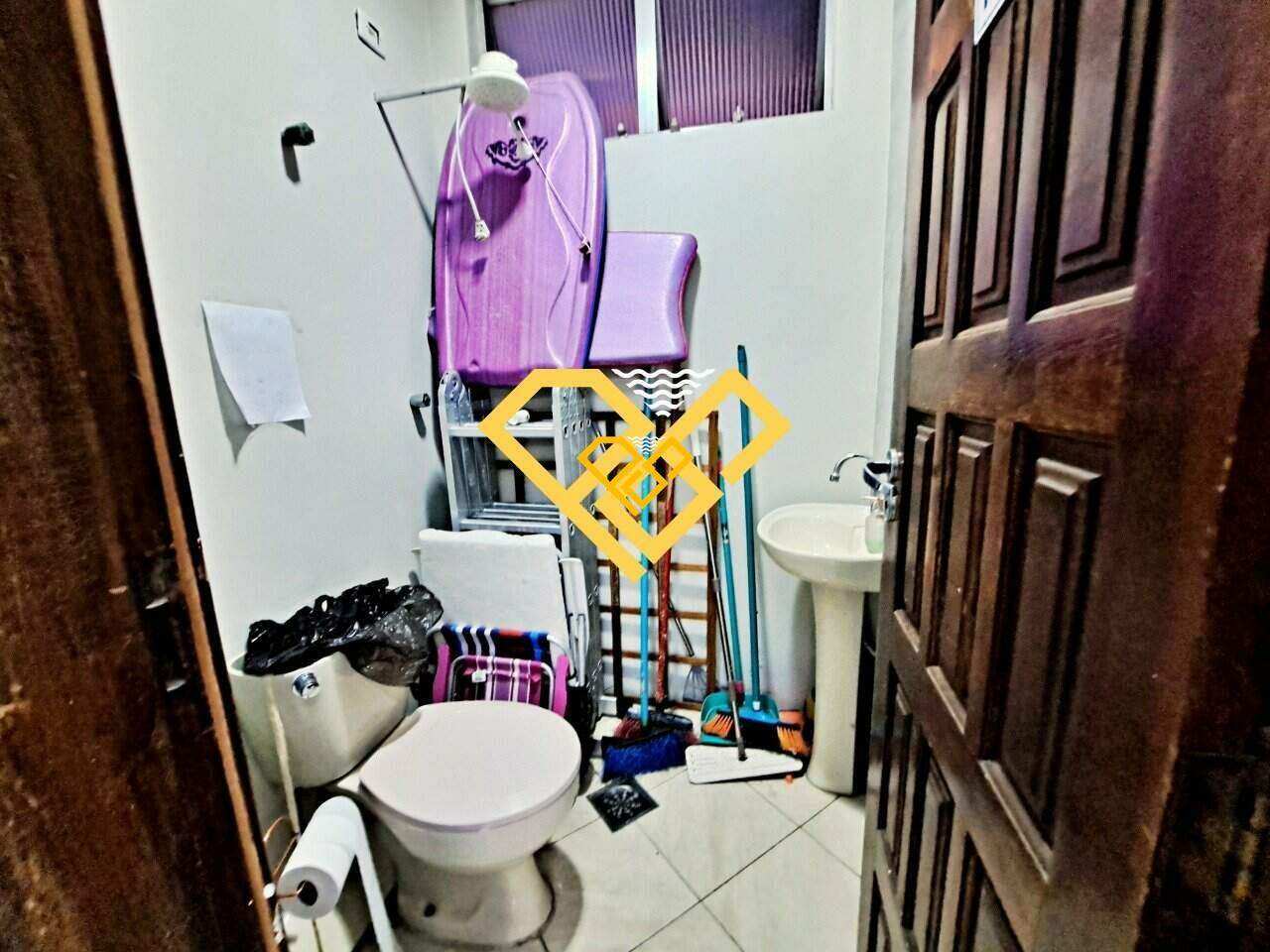 Cobertura à venda no Campo Grande: Wc de apoio