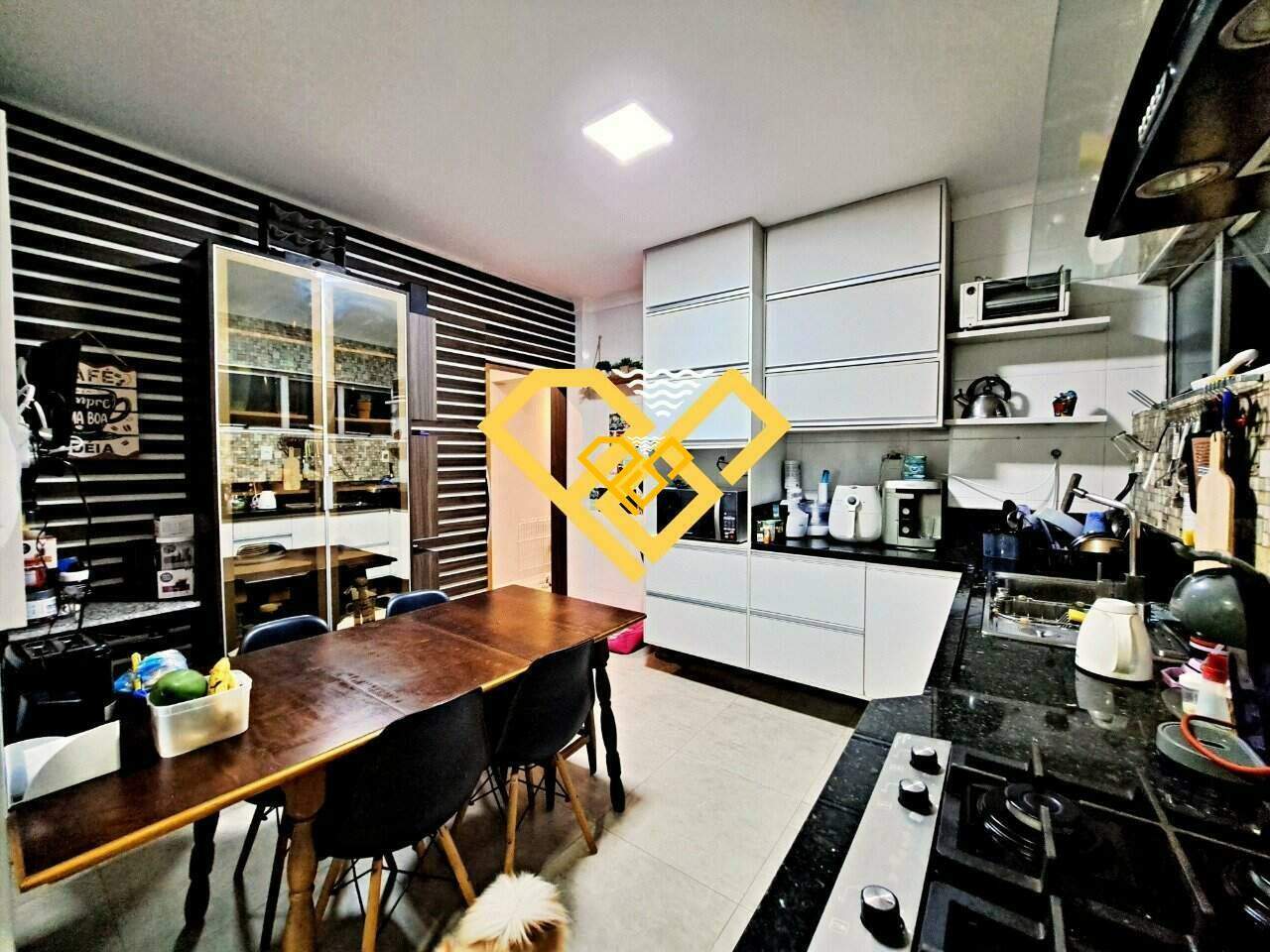 Cobertura à venda no Campo Grande: Cozinha