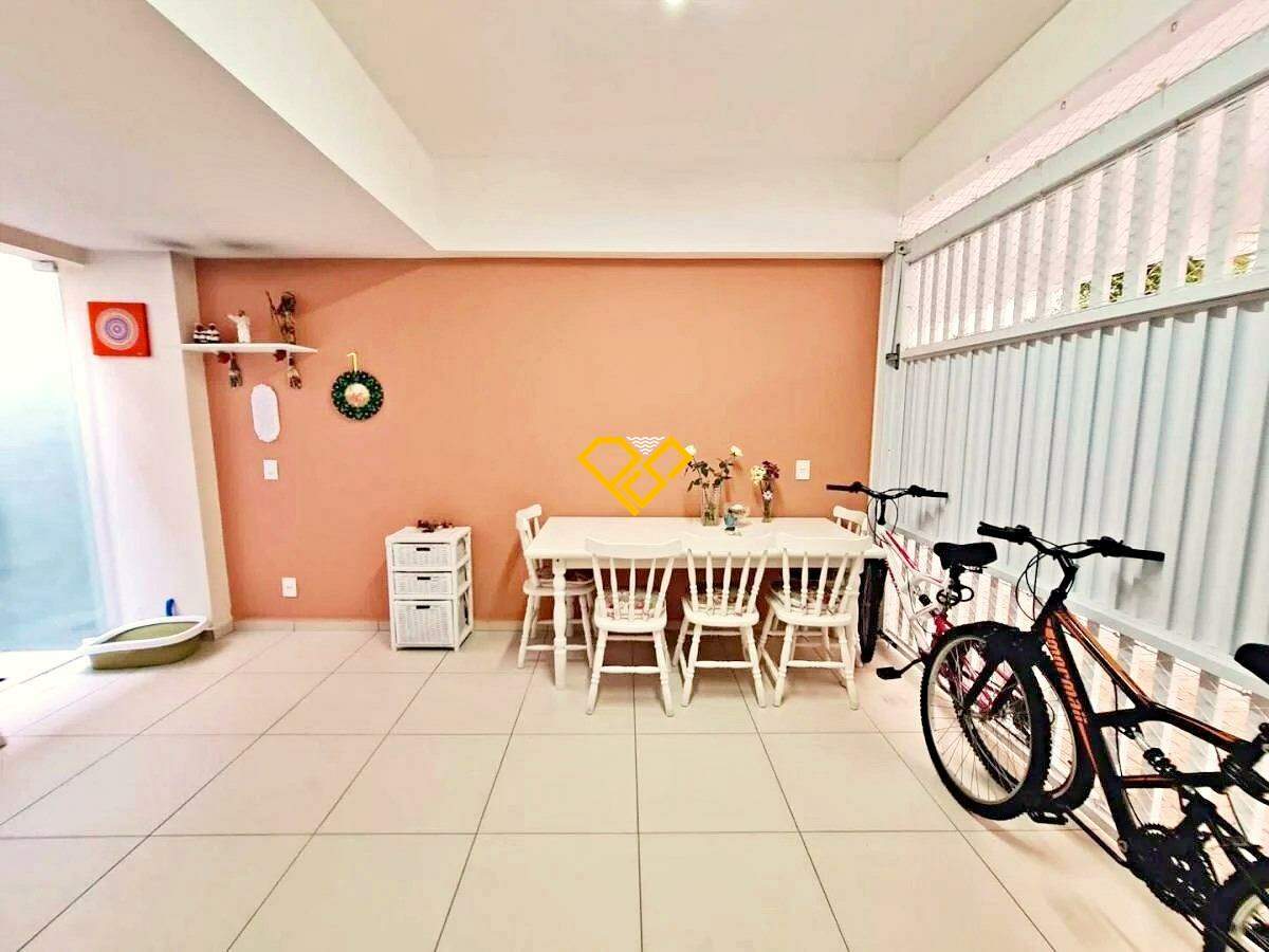 Casa à venda no Gonzaga: Garagem