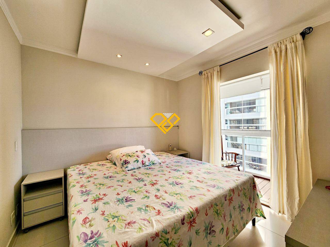 Apartamento à venda no Ponta da Praia: Dormitório 1 - suíte