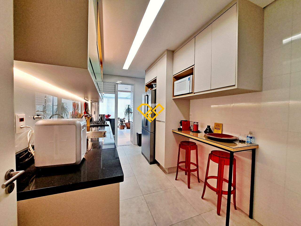 Garden à venda no Embaré: Cozinha