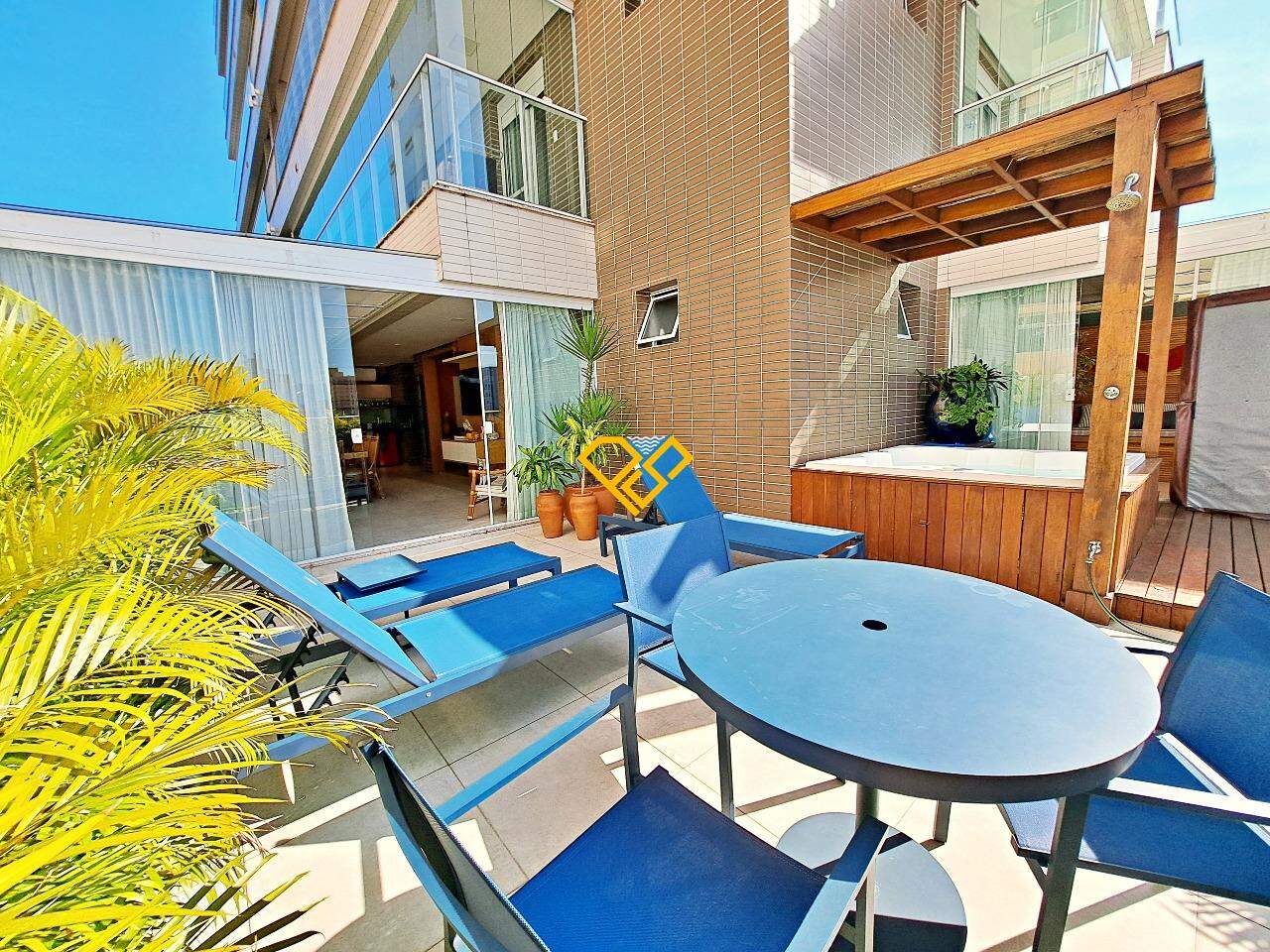 Garden à venda no Embaré: Espaço garden