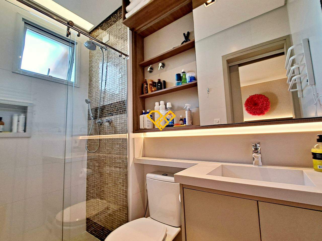 Garden à venda no Embaré: Wc supite 2 - master