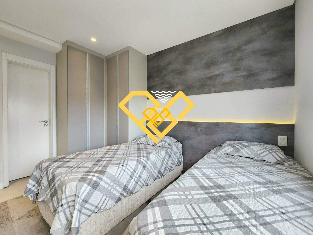 Apartamento à venda no Boqueirão: Dormitório 1 - suíte